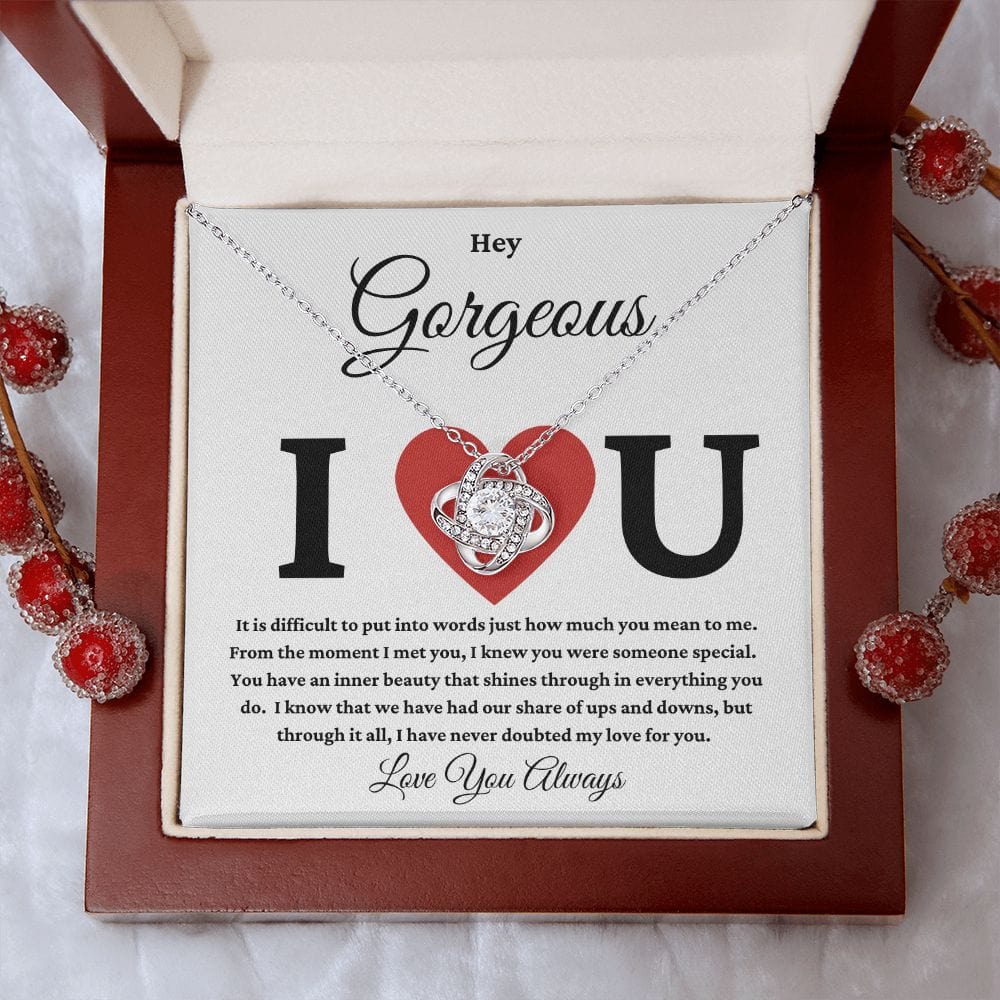 I heart U- Loveknot Necklace