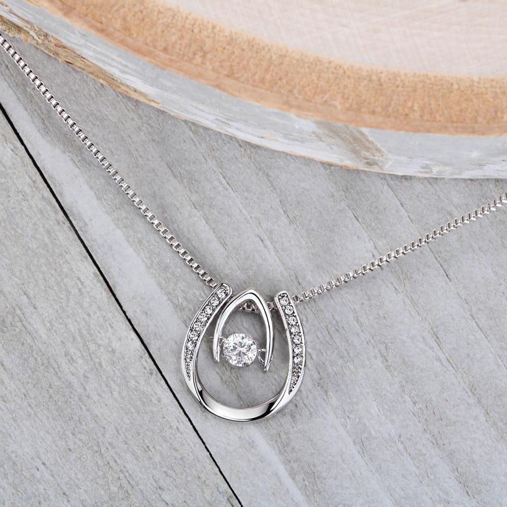 New Amazing Mom Necklace - From Sister